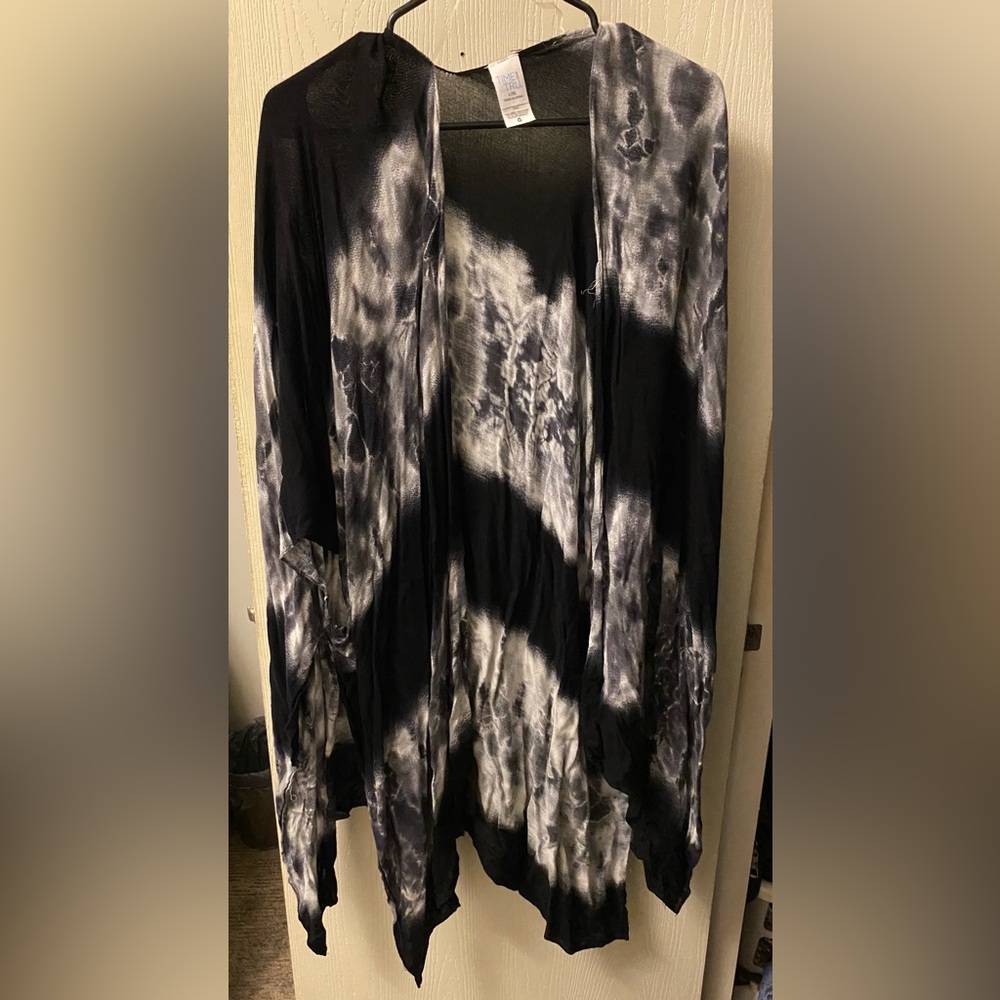 Time & Tru Women’s Tie-dyed Kimono